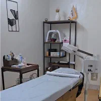اجاره سالن زیبایی باتجهیزات کامل|اجارهٔ دفتر کار، اتاق اداری، مطب|تهران, نازی‌آباد|دیوار