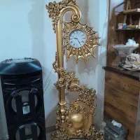 ساعت ایستاده و آینه کنسول چوب