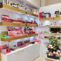 فروش ویژه لوازم آرایشی به قیمت عمده حتی به صورت تک