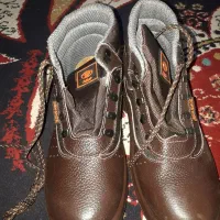 کفش ایمنی  نو برای کار سایز ۴۰ و۴۳