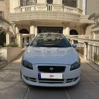رانا پاناروما ۴۰۱ در حد معاوضه با ساندرو اتومات