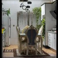 میز غذاخوری .۳عدد لوستر . و یک میز زیر تلویزیونی|مبلمان خانگی و میز عسلی|ساروق, |دیوار