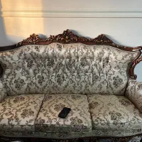 مبل سلطنتی کم کار