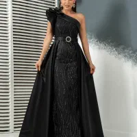 لباس مجلسی حتی تن نرفته