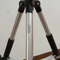 دوعدد پایه دوربین|دوربین عکاسی و فیلمبرداری|کرمانشاه, |دیوار