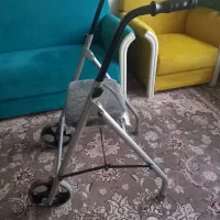 واکر چرخ دار