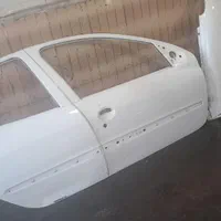 درب جلو وعقب 207 و206سمت شاگرد بی رنگ