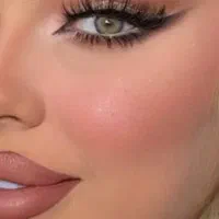 مدل میکاپ