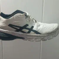 کتانی آدیداس درحد نو یک میلیون تومان