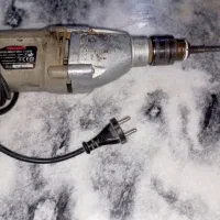 دلر چشی کرون|ابزارآلات|گناباد, |دیوار