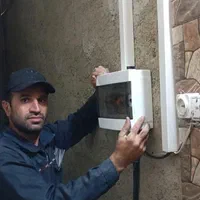 برقکاری ساختمان وسیم کشی تلفن ونصب روشنایی ودوربین