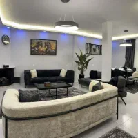 مرکز شهر . بسیار تمیز . پارکینگدار . مستقل