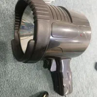 پرژکتور ، چراغ قوه ‌اکبند