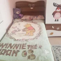 تخت وویترین وکمد