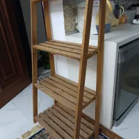 استند گل گلدان|گل و گیاه طبیعی|رباط‌کریم, رباط‌کریم|دیوار