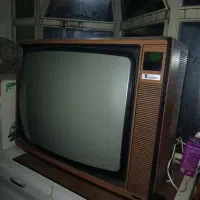 تلویزیون قدیمی کلاسیک