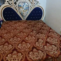 تخت همرا یک عدد پاتختی ویه میز ارایش