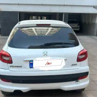 ۲۰۷ سفید ۱۴۰۰