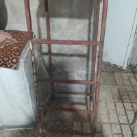 چهار پایه آهنی