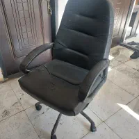 فروش میز اداری و صندلی گردان