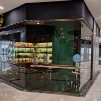 فروشنده خانم