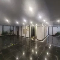 خ بخشی واحد۱۳۰متری سه خوابه شیک/نما مدرن