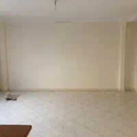 ۶۰ متری با  آسانسور و پارکینگ و انباری