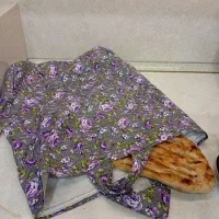 کیسه های خرید نان و خرید روزانه