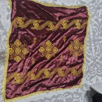 رومیزی قدیمی مخمل زرشکی|پرده، رانر، رومیزی|کرج, شهرک امام رضا (ع)|دیوار