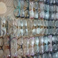 عینک طبی نمره یک به بالا