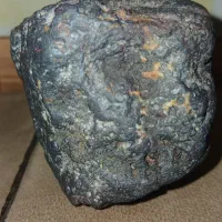 شهاب سنگ غریب از سنگهای زمینی|جواهرات|گرمه, |دیوار