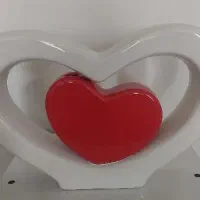 مجسمه و لباس مجلسی