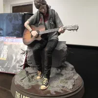 فیگور اکشن اِلی به همراه بازی، لست آف آس