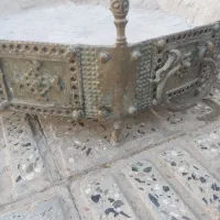 منقل برنجی عتیقه|کلکسیون اشیاء عتیقه|اصفهان, بوستان ناژوان|دیوار