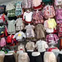 فروشنده خانوم