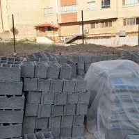 بلوک و سیمان نو استفاده نشده