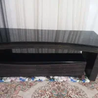میز تلویزیون در حد نو