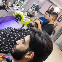 آرایشگاه وی آی پی