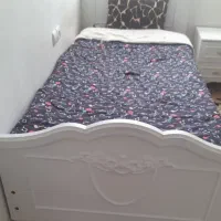 تخت یکنفره . خوشخواب . روتختی