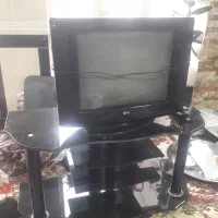 تلویزیون ال جی ومیز تلویزیون جفتی۲۵۰۰۰۰۰تومان