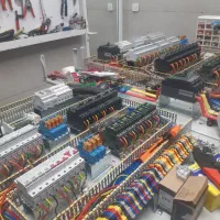 برقکار منصف  تمام نقاط رفع اتصالی نصاب‌لوستر