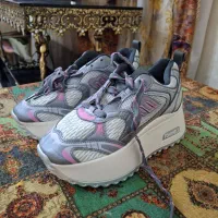 دو جفت کفش لژ دار خارجی