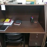 چهار کانتر پذیرش کشودار اداری قهوه‌ای