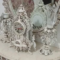 شمعدان و ساعت