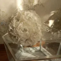 یک عدد دسته گل عروس