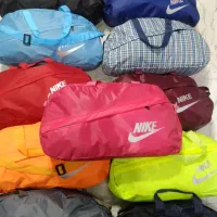 ساک ورزشی و کفش سالنی چمنی کوله کوهنوردی|تجهیزات ورزشی|زنجان, |دیوار