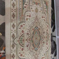 پشتی درحدنو|پشتی|شیراز, کوشک میدان|دیوار