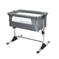 تخت کنار مادر