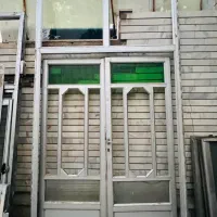 درب و پنجره الومینیم