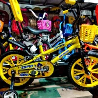 فروش همراه گارانتی سه چرخه رنگ بندی جدید|اسباببازی بچه|مشهد, یاغون آباد|دیوار